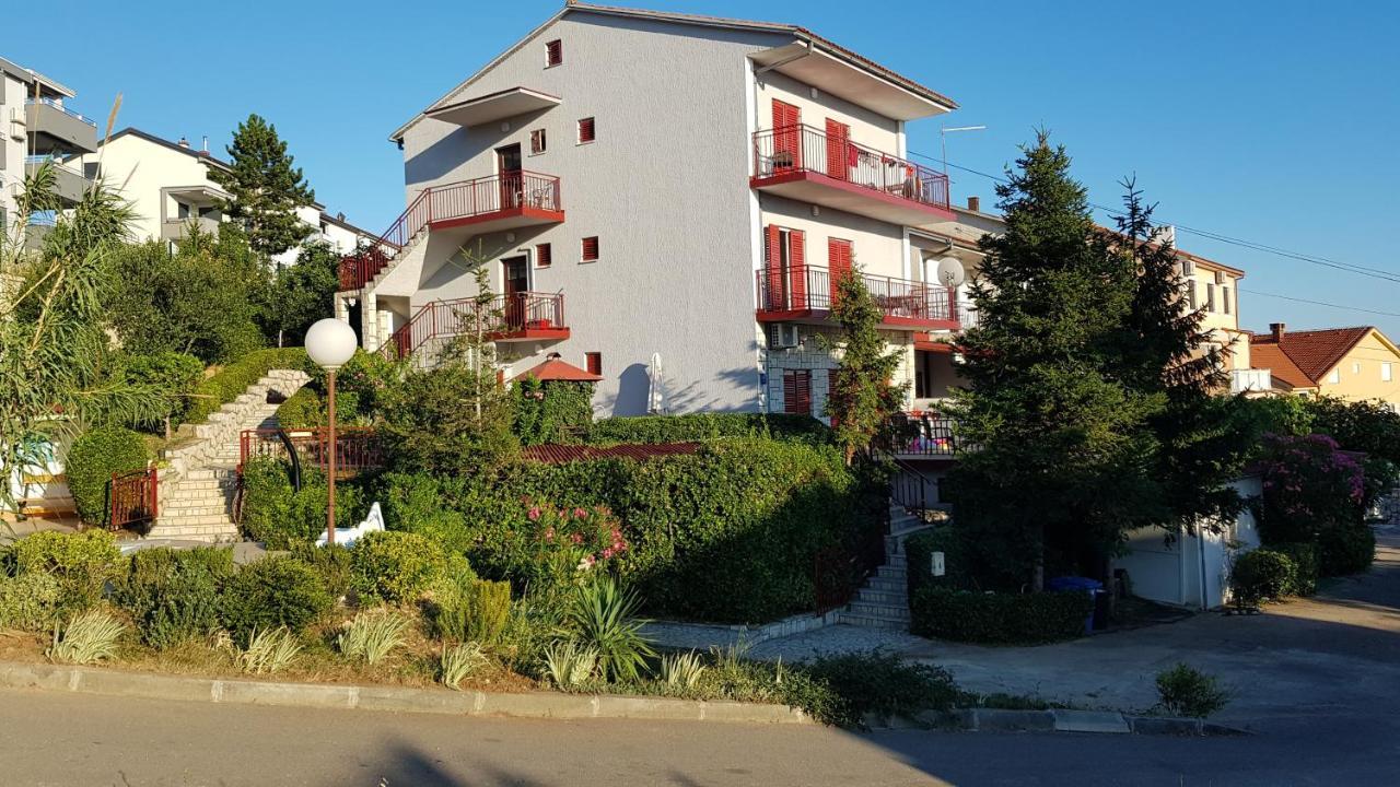 Apartment Katica Цриквеница Экстерьер фото