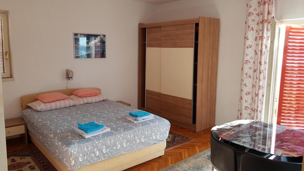 Apartment Katica Цриквеница Экстерьер фото