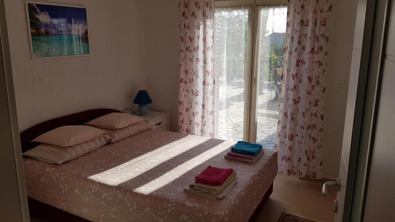 Apartment Katica Цриквеница Экстерьер фото