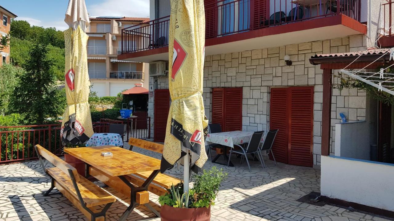 Apartment Katica Цриквеница Экстерьер фото