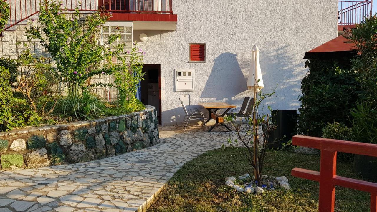 Apartment Katica Цриквеница Экстерьер фото