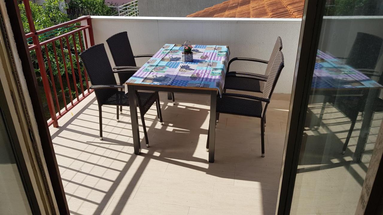 Apartment Katica Цриквеница Экстерьер фото