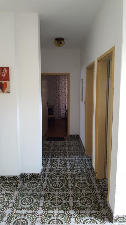 Apartment Katica Цриквеница Экстерьер фото
