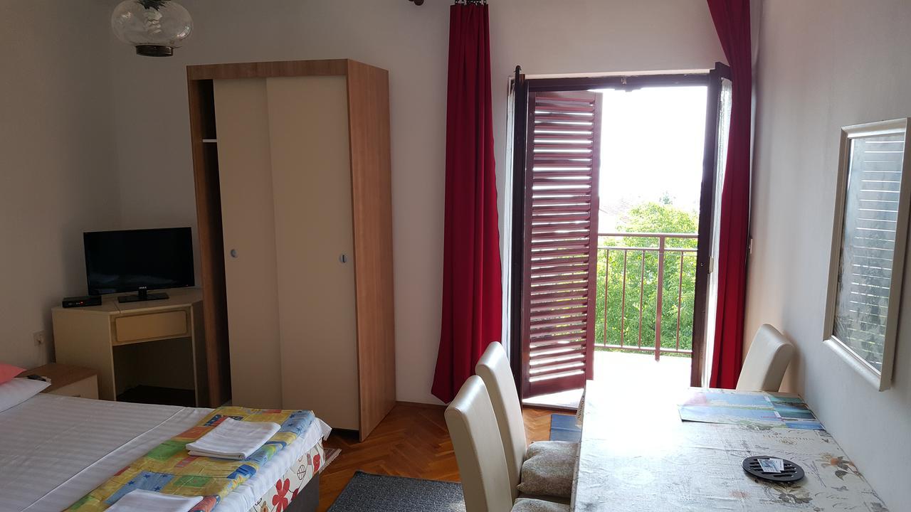Apartment Katica Цриквеница Экстерьер фото